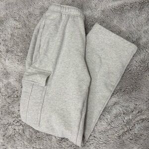 Aritzia heather cloud megacargo Sweatfleece Pants